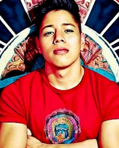 Omar Castell C