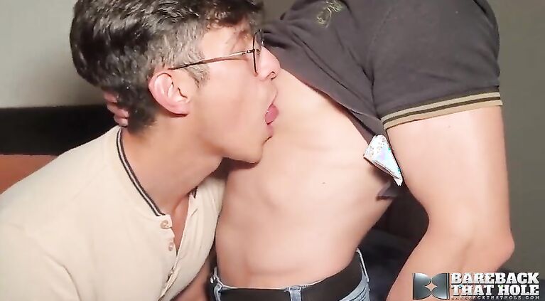 BAREBACKTHATHOLE Latinos James Antho And Franky Bareback