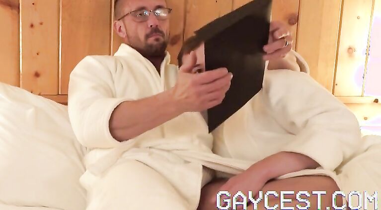 Gaycest - hung muscle DILF barebacks cute hairless twink in hotel room
