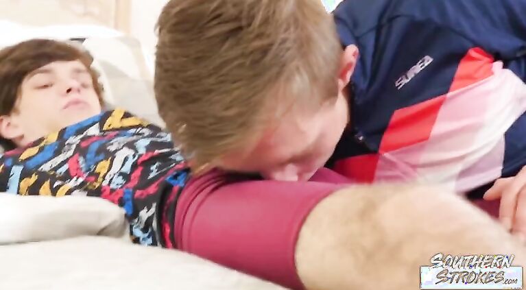 SOUTHERNSTROKES Gay Twink Corey Law Raw Bred By Jean Gilliam