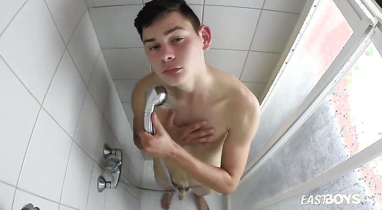 Roger Cossey - Day 1 - Shower