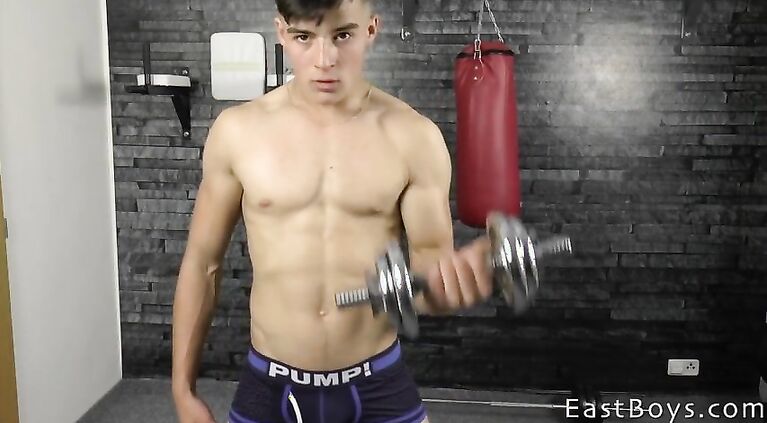Kent Mills - Muscle Flex - Casting 16
