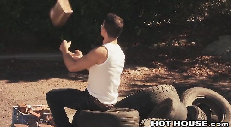 HotHouse Arad Winwin Outdoor Bareback
