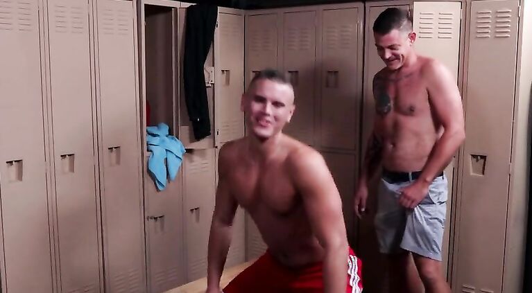 Jace Chambers Runs Into Familiar Twink Stripper At Gym - ExtraBigDicks