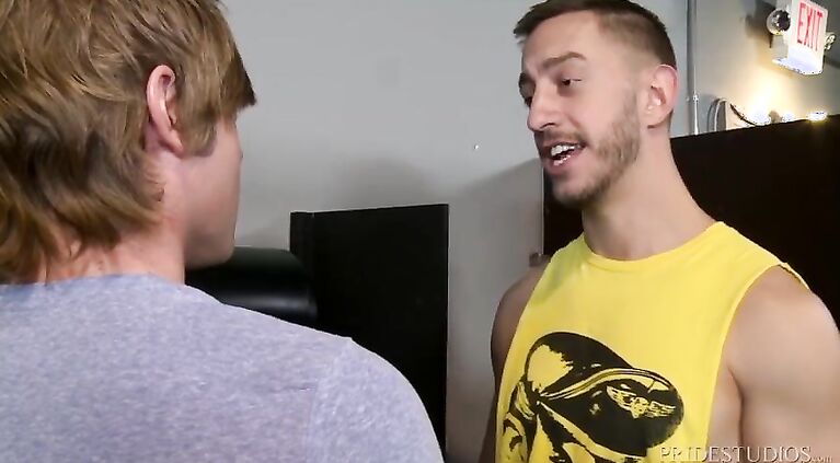 High Performance Men Public Bathroom Dirty Talk Fuck