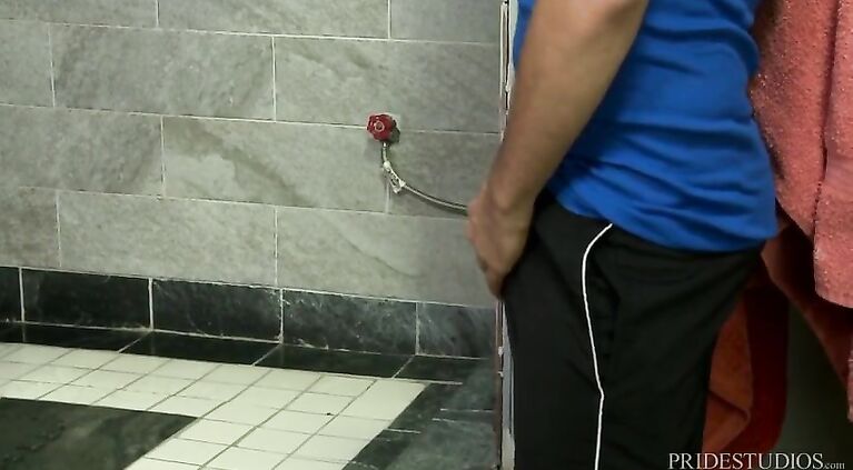 Extra Big Dicks Shower Fat Cock Fucking A Twink