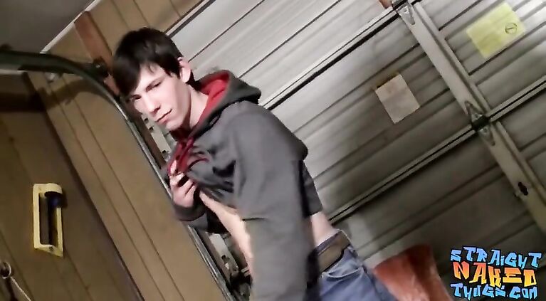 Young straight thug Cooper Reeves masturbates solo and cums