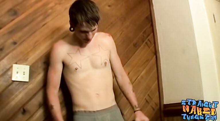 Straight dude with pierced nipples jacks off and cums