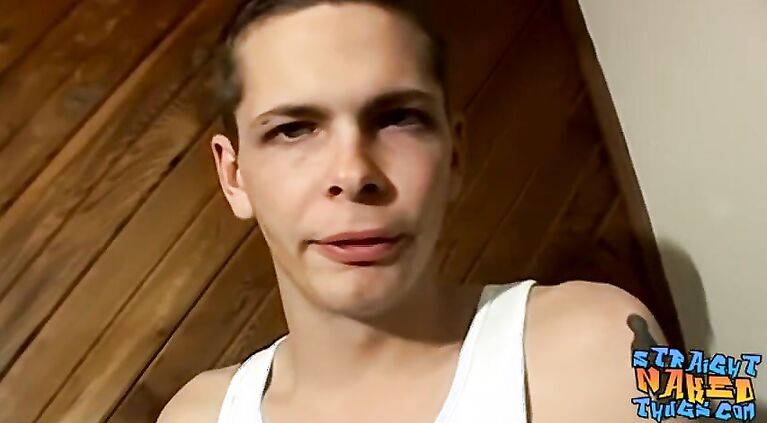 Straight amateur masturbates for the cam first time ever