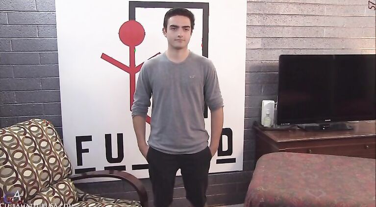 Newbie Orlando experiences his first orgasm from Casey