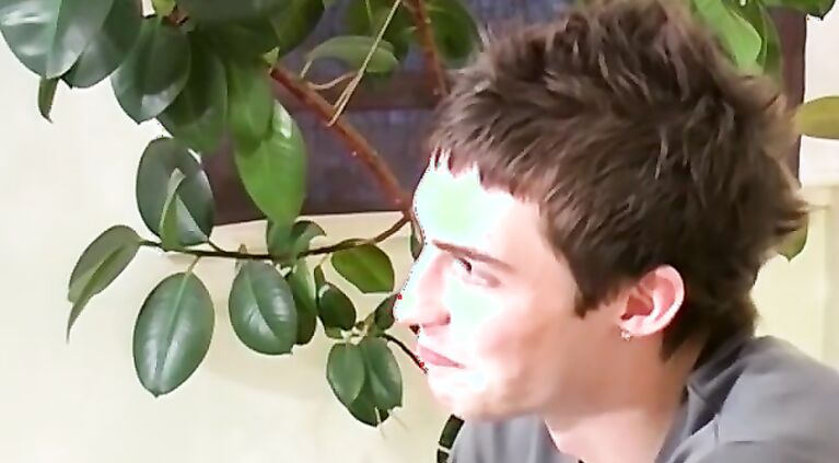 Young amateur Paul jerking off and fingering his horny ass