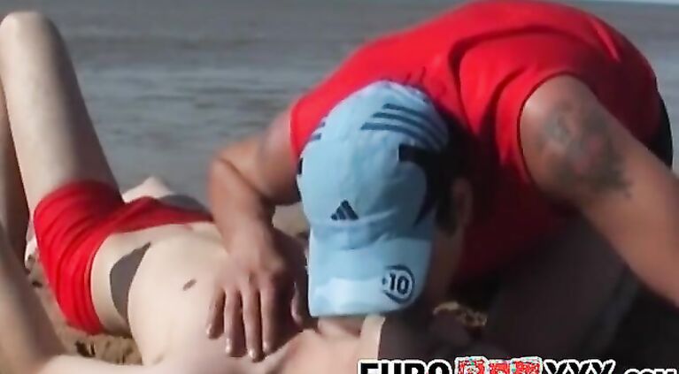 European jocks Harold Zen and Fran Maldonado fuck outdoor