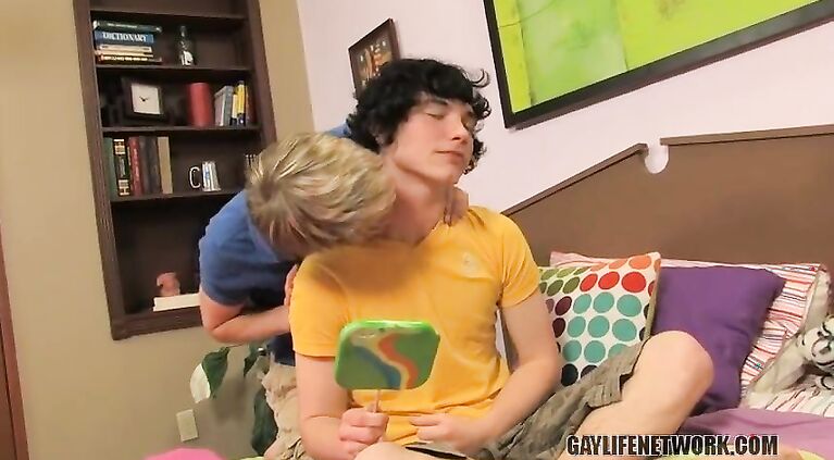 Hayden relaxes Josh