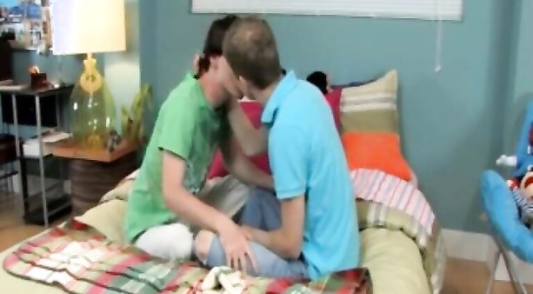 Dirty games for playful twinks