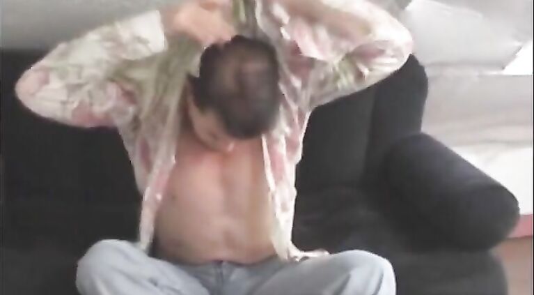 Aussie Daddy Muscle Tattooed Top Auditions for Amateurs Do It Australia & Shoots a Load Out