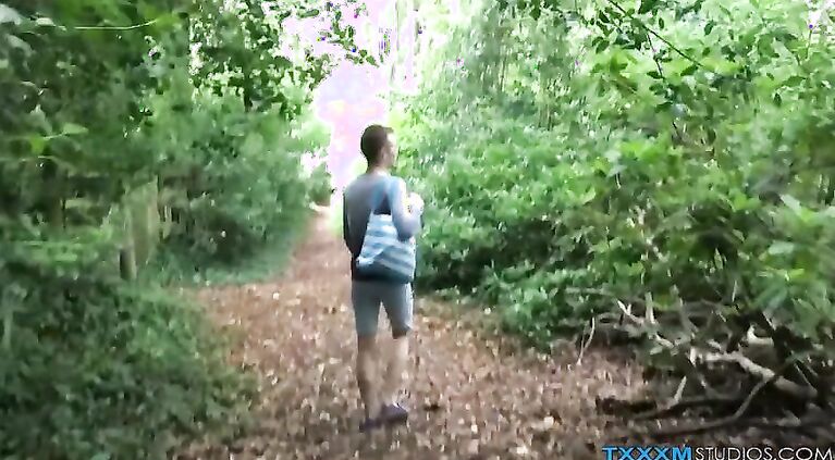 Twink pervert has solo anal play in the woods and strokes
