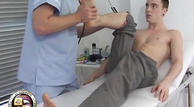 British lad gets fingered deep by the doctor