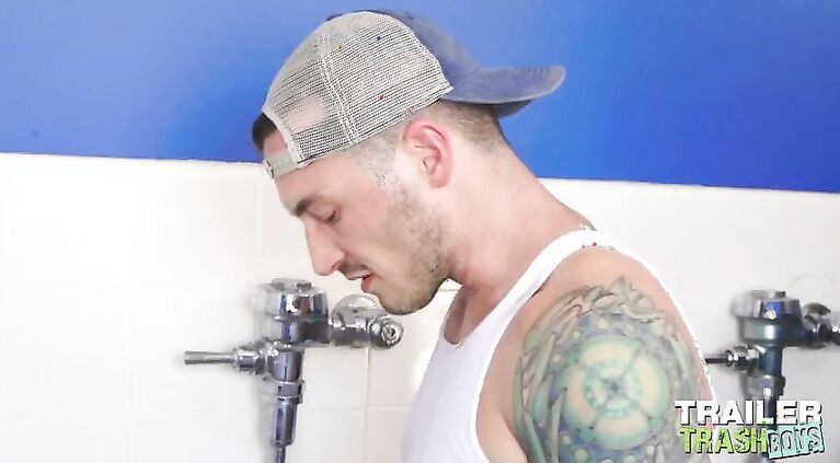TRAILERTRASHBOYS Jock Bottom Ass Licked And Raw Fucked
