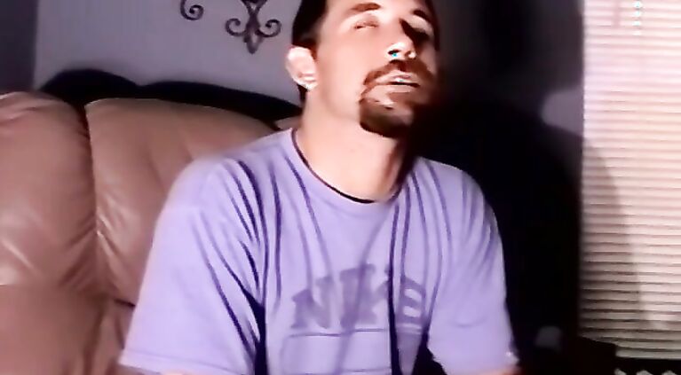 Hairy dude jerks off and jizzes on cam