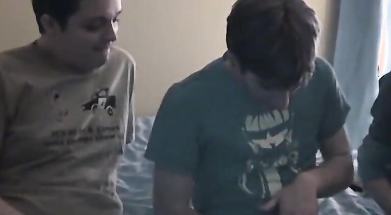 Horny young men sucking each other off before fucking bare