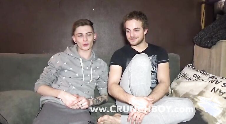 a straight accept to fuck a gay twink