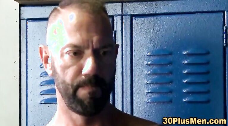 Facialized muscle bear