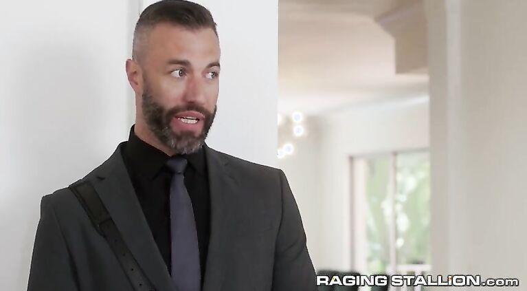 Gorgeous Lawson Jam Dicks Down Muscle Hunk