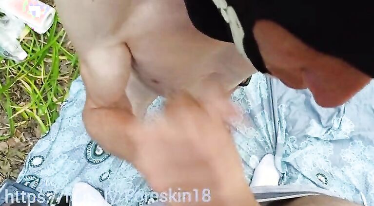 Cum fuck in public and without a condom !