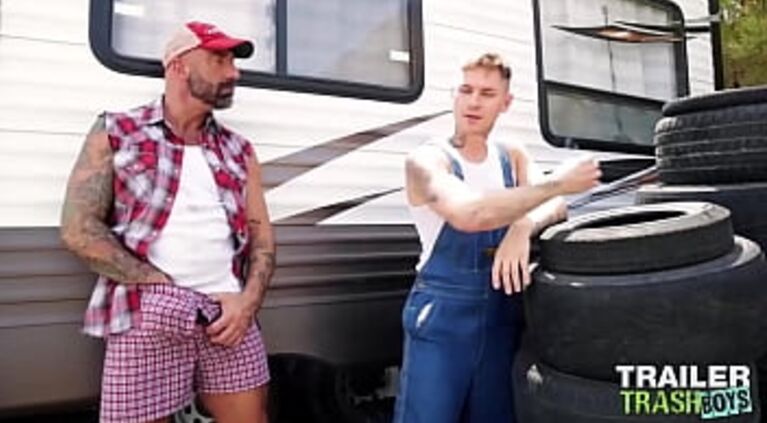 TRAILERTRASHBOYS Gay Drew Sebastian Barebacks Zack Bishop