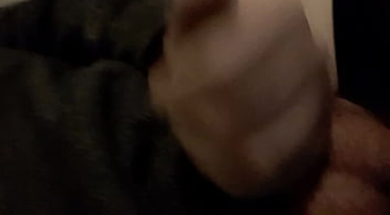 fat guy jerking